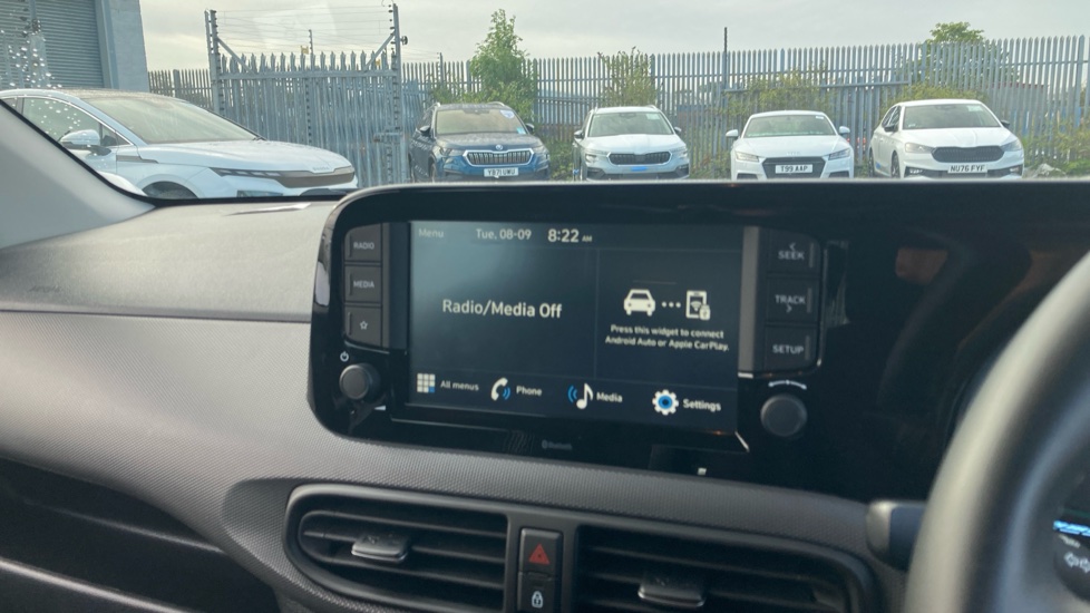 Hyundai i10 1.0 Advance 5dr Petrol Hatchback - Image 12
