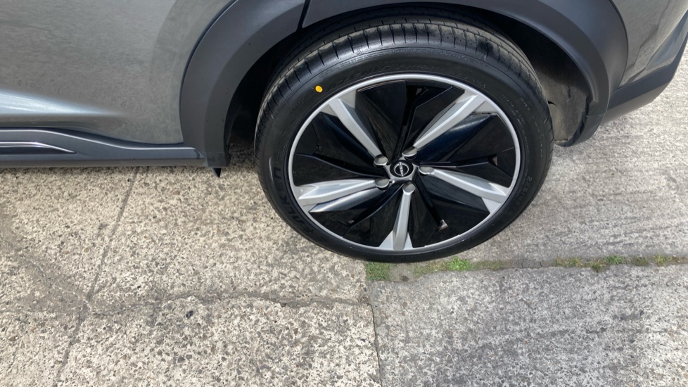 Nissan Juke 1.6 Hybrid Tekna+ 5dr Auto Hybrid Hatchback - Image 23
