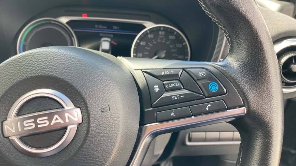Nissan Juke 1.6 Hybrid Tekna+ 5dr Auto Hybrid Hatchback - Image 30