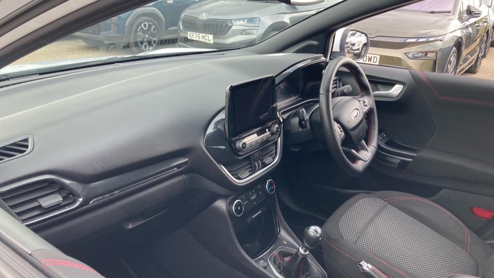 Ford Puma 1.0 EcoBoost Hybrid mHEV ST-Line 5dr Petrol Hatchback - Image 9