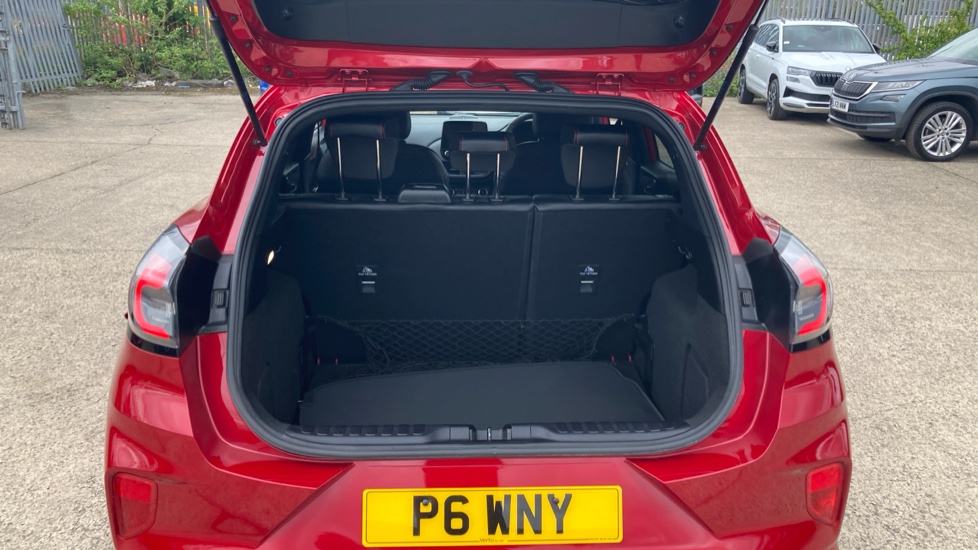 Ford Puma 1.0 EcoBoost Hybrid mHEV ST-Line X 5dr Petrol Hatchback - Image 4