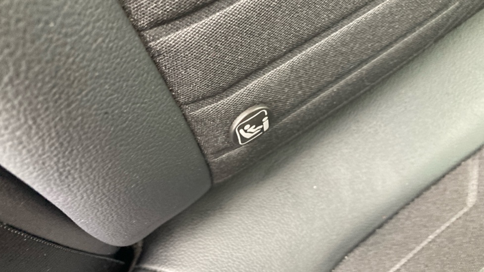 Ford Puma 1.0 EcoBoost Hybrid mHEV ST-Line X 5dr Petrol Hatchback - Image 35