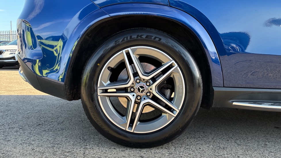 Mercedes-Benz GLE 350d 4Matic AMG Line Prem 5dr 9G-Tronic [7 St] Diesel Estate - Image 7