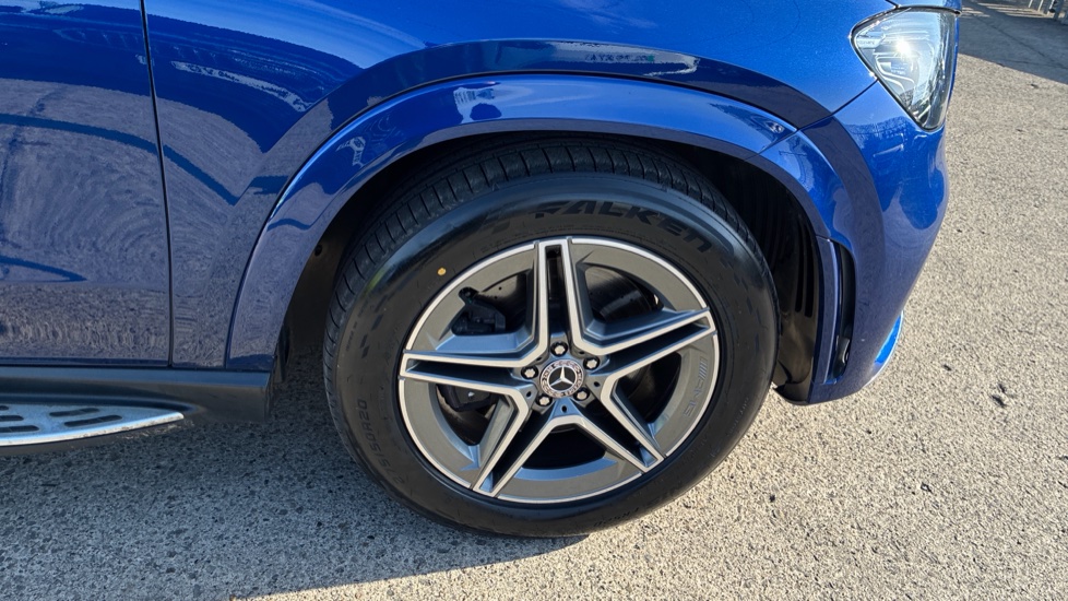 Mercedes-Benz GLE 350d 4Matic AMG Line Prem 5dr 9G-Tronic [7 St] Diesel Estate - Image 25
