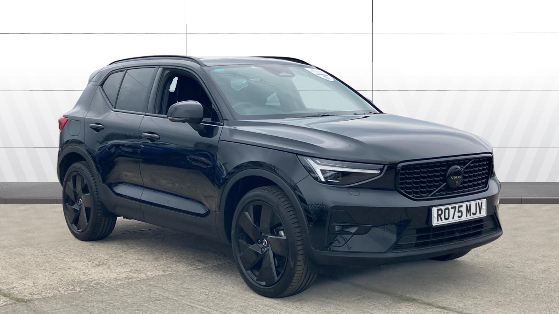 Volvo XC40 listing photo