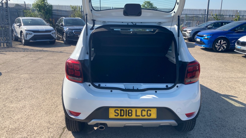 Dacia Sandero Stepway 0.9 TCe Ambiance 5dr Petrol Hatchback - Image 4