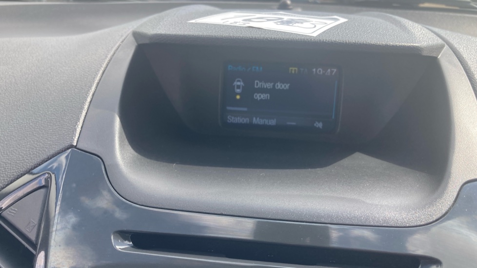Ford EcoSport 1.5 Titanium 5dr Powershift [17in] Petrol Hatchback - Image 12