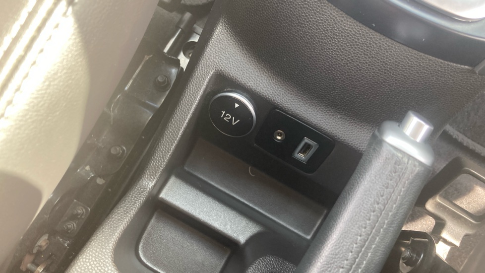 Ford EcoSport 1.5 Titanium 5dr Powershift [17in] Petrol Hatchback - Image 31
