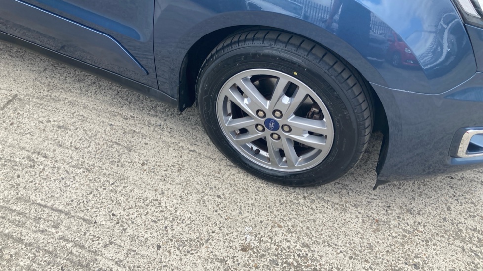 Ford Tourneo Connect 1.5 EcoBlue 120 Titanium 5dr Diesel Estate - Image 21
