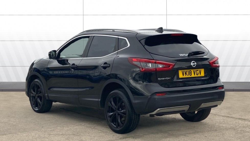 Nissan Qashqai 1.5 dCi N-Connecta 5dr Diesel Hatchback - Image 2