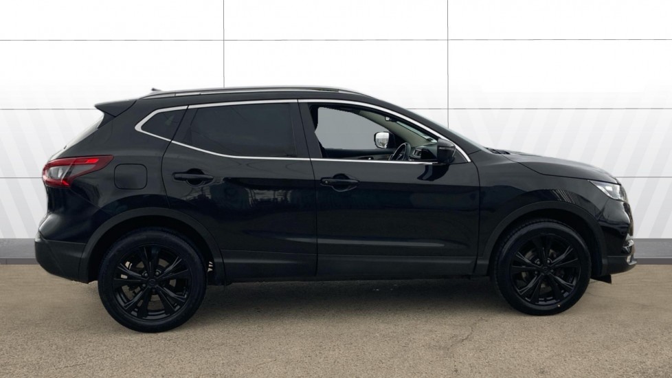 Nissan Qashqai 1.5 dCi N-Connecta 5dr Diesel Hatchback - Image 5