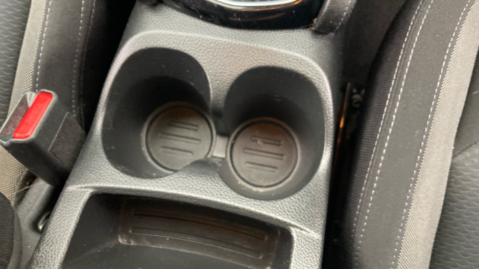 Nissan Qashqai 1.5 dCi N-Connecta 5dr Diesel Hatchback - Image 33