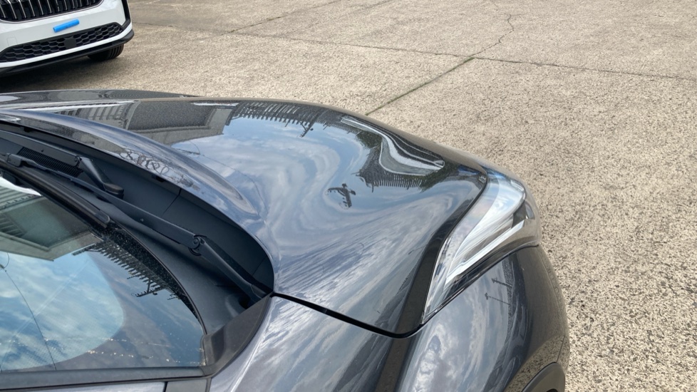 Toyota C-HR 1.8 Hybrid Icon 5dr CVT Hybrid Hatchback - Image 8