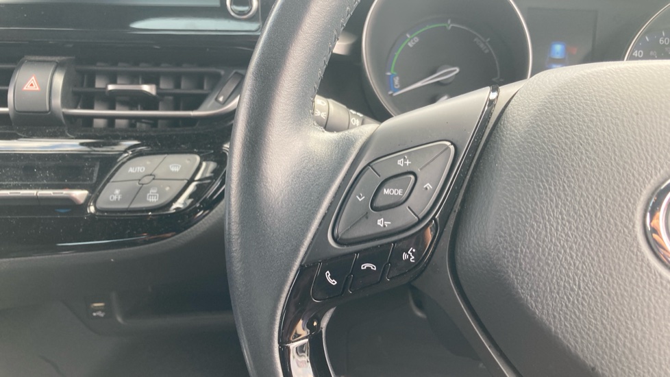 Toyota C-HR 1.8 Hybrid Icon 5dr CVT Hybrid Hatchback - Image 28