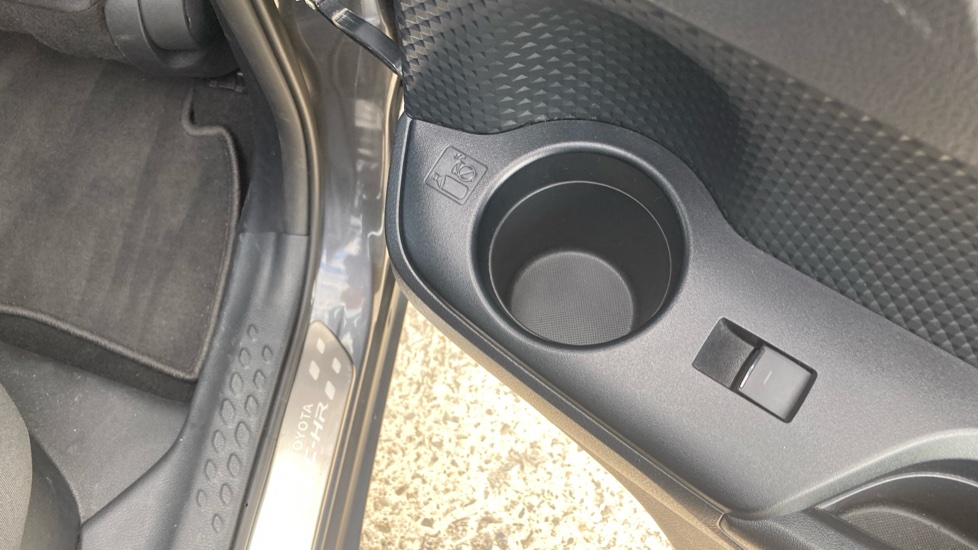 Toyota C-HR 1.8 Hybrid Icon 5dr CVT Hybrid Hatchback - Image 35