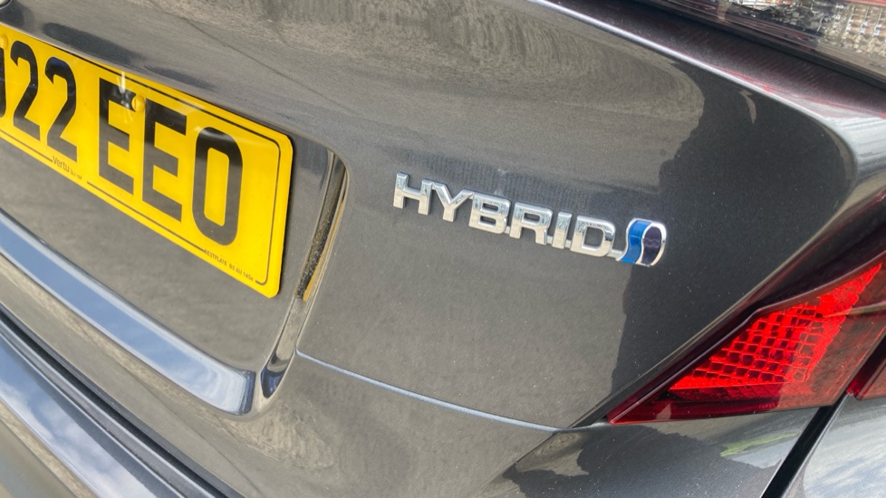 Toyota C-HR 1.8 Hybrid Icon 5dr CVT Hybrid Hatchback - Image 38