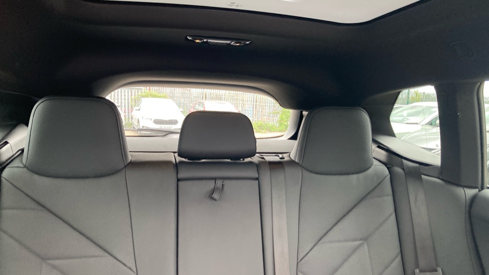 BMW iX 240kW xDrive40 Sport Edition 76.6kWh 5dr Auto Electric Estate - Image 15