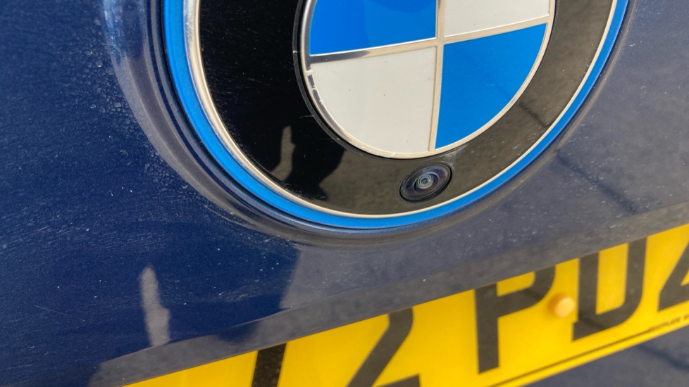 BMW iX 240kW xDrive40 Sport Edition 76.6kWh 5dr Auto Electric Estate - Image 25