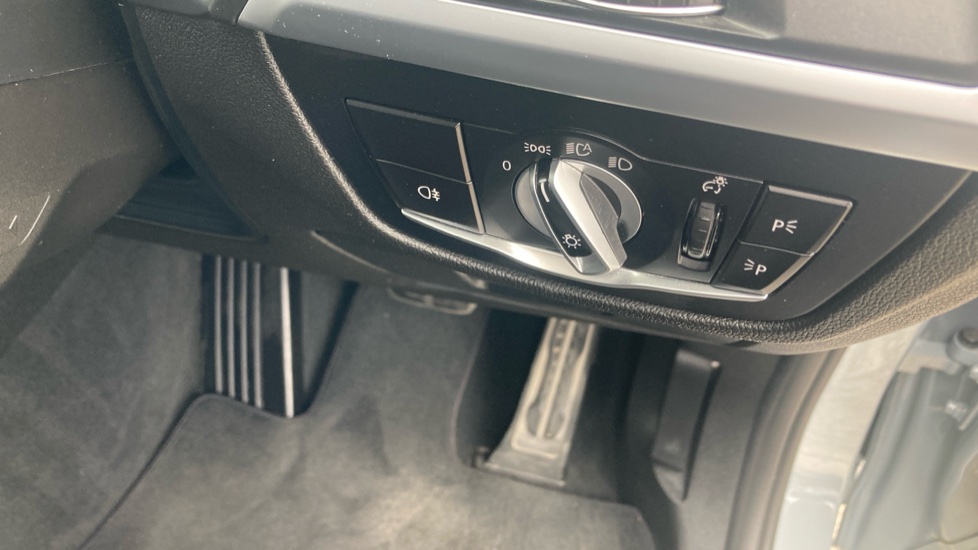 BMW X3 xDrive 30e M Sport 5dr Auto Estate - Image 29