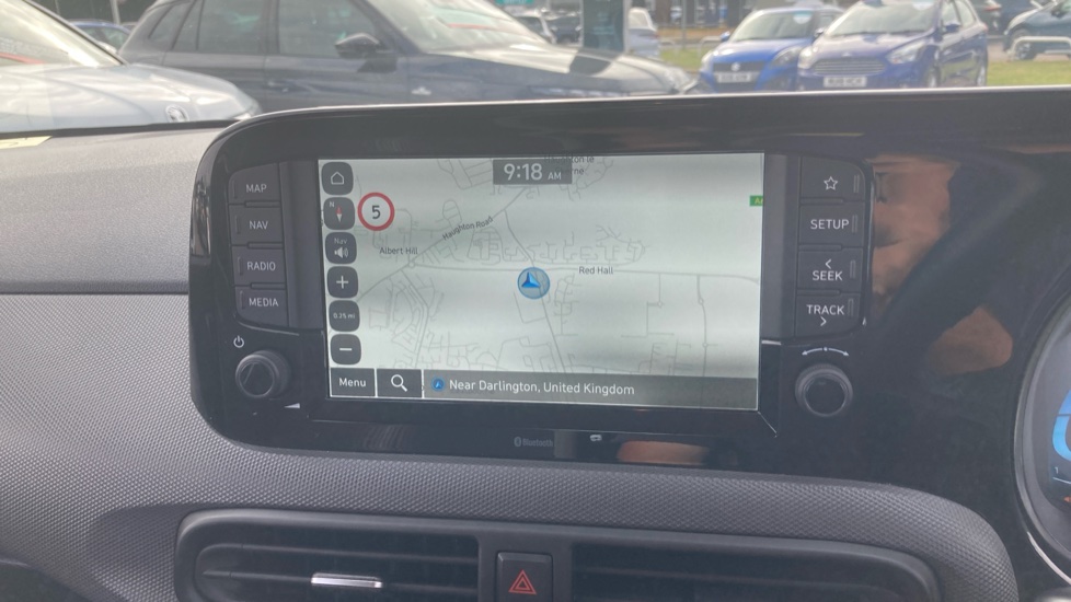 Hyundai i10 1.0 [63] Advance 5dr [Nav] Petrol Hatchback - Image 32