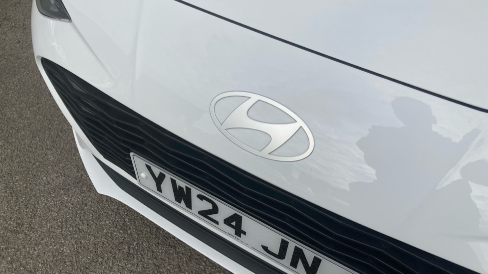 Hyundai i10 1.0 [63] Advance 5dr [Nav] Petrol Hatchback - Image 41