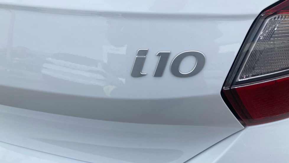 Hyundai i10 1.0 [63] Advance 5dr [Nav] Petrol Hatchback - Image 45