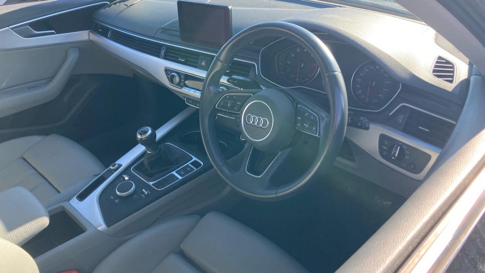 Audi A4 35 TFSI Sport 5dr Petrol Estate - Image 11