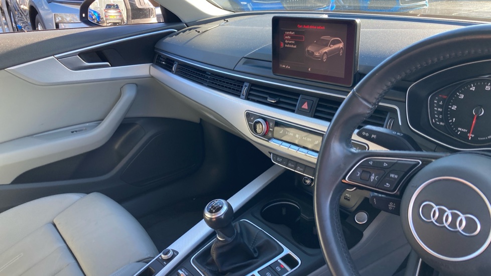 Audi A4 35 TFSI Sport 5dr Petrol Estate - Image 14
