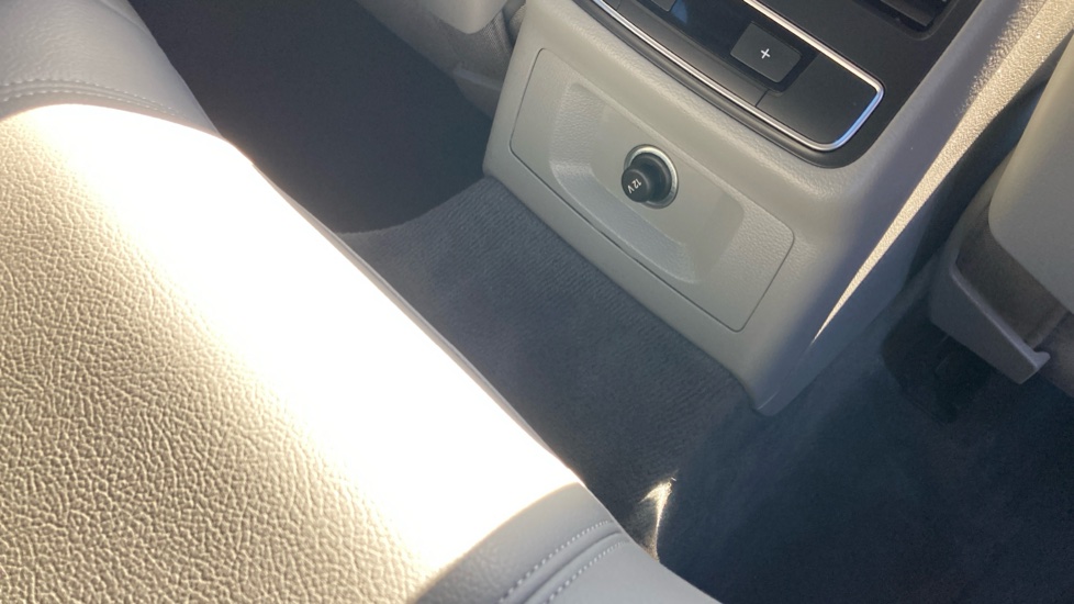 Audi A4 35 TFSI Sport 5dr Petrol Estate - Image 36