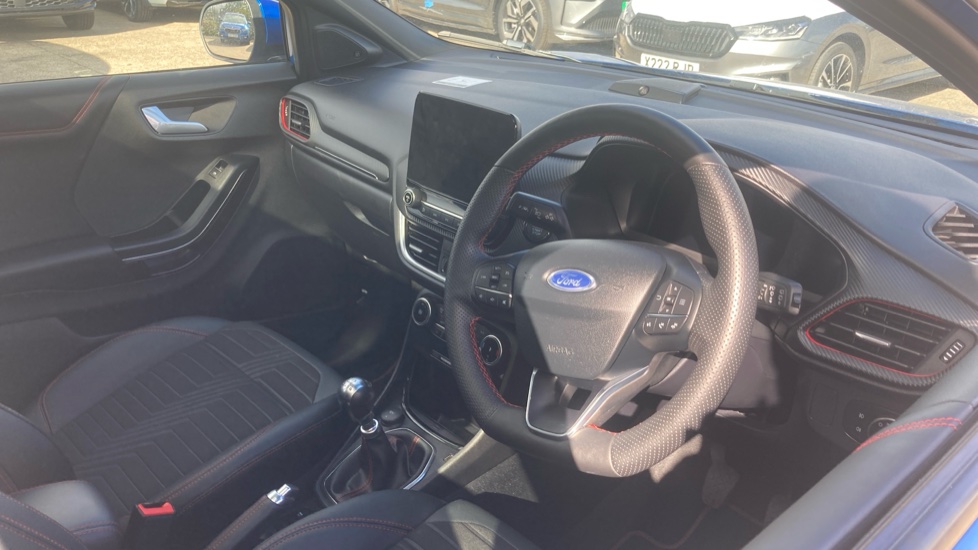 Ford Puma 1.0 EcoBoost Hybrid mHEV ST-Line X 5dr Petrol Hatchback - Image 11