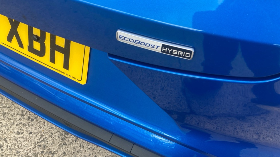 Ford Puma 1.0 EcoBoost Hybrid mHEV ST-Line X 5dr Petrol Hatchback - Image 39