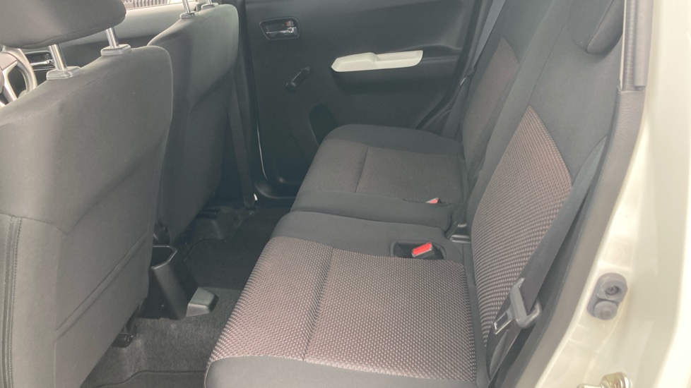 Suzuki Ignis 1.2 Dualjet SZ-T 5dr Petrol Hatchback - Image 16