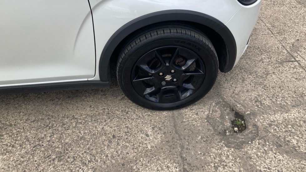 Suzuki Ignis 1.2 Dualjet SZ-T 5dr Petrol Hatchback - Image 21
