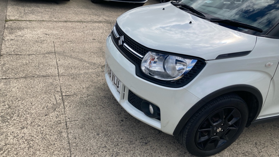 Suzuki Ignis 1.2 Dualjet SZ-T 5dr Petrol Hatchback - Image 40