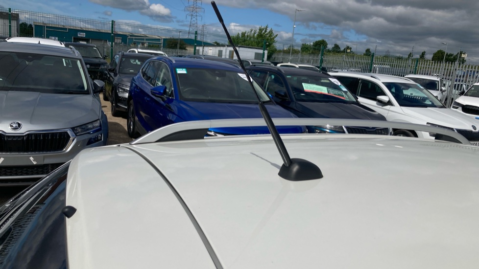 Suzuki Ignis 1.2 Dualjet SZ-T 5dr Petrol Hatchback - Image 44