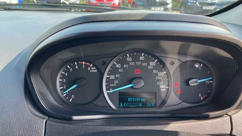 Ford KA+ 1.2 85 Zetec 5dr Petrol Hatchback - Image 18