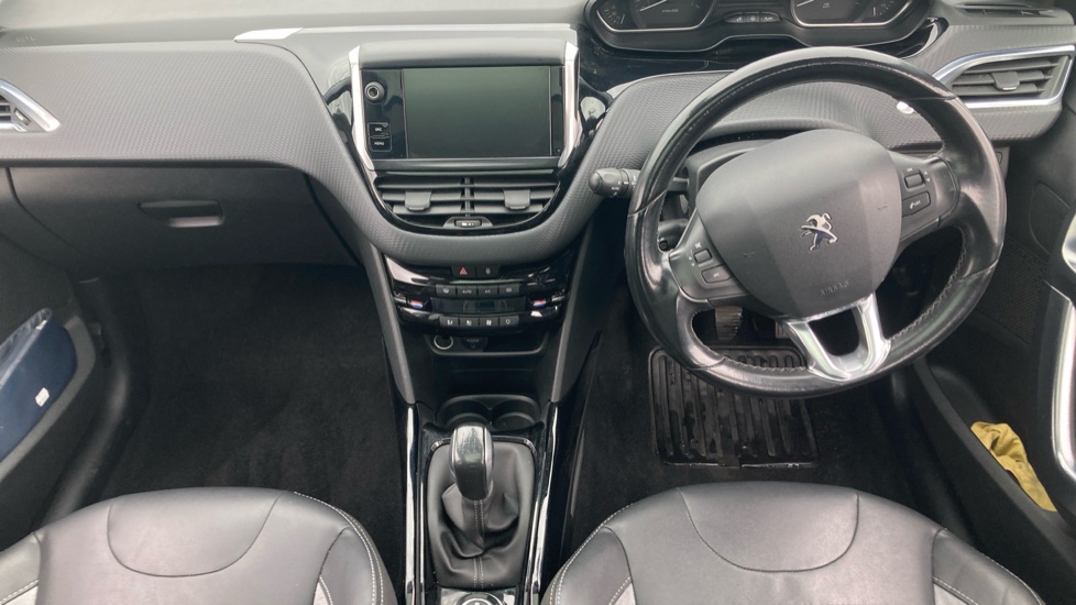 Peugeot 2008 1.2 PureTech 110 Allure 5dr Petrol Estate - Image 10