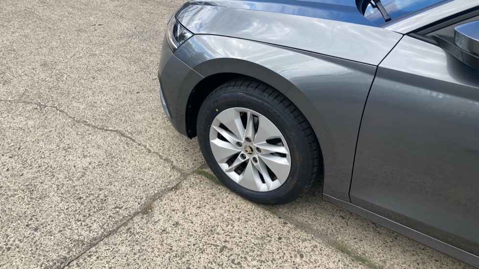 Skoda Octavia 1.0 TSI SE 5dr Petrol Estate - Image 23