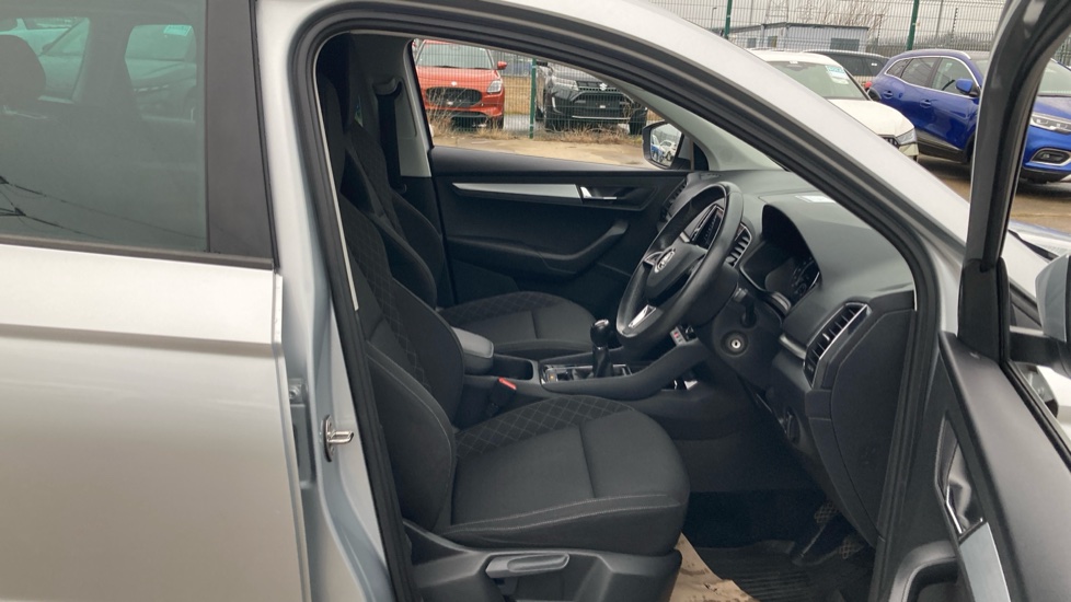 Skoda Karoq 1.6 TDI SE 5dr Diesel Estate - Image 15