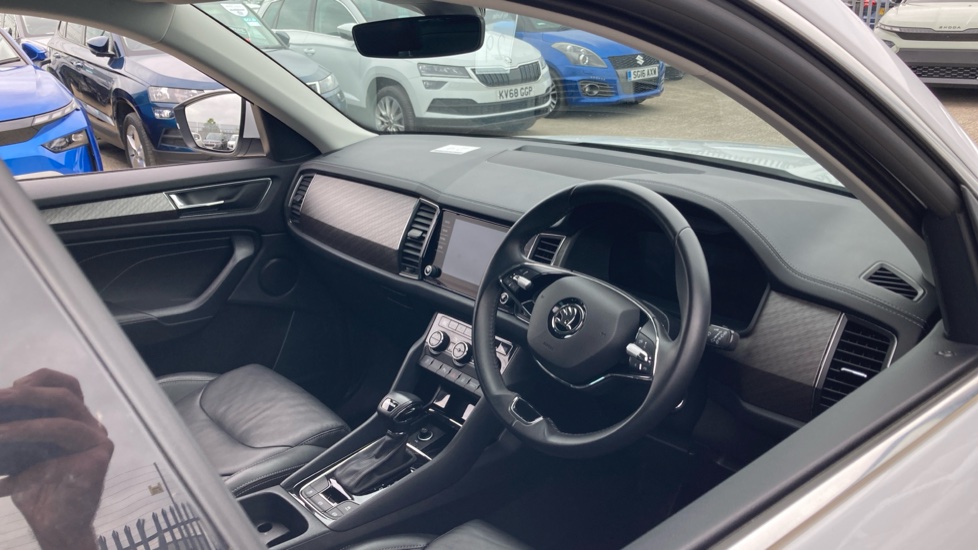 Skoda Kodiaq 1.5 TSI SE L Executive 5dr DSG [7 Seat] Petrol Estate - Image 6