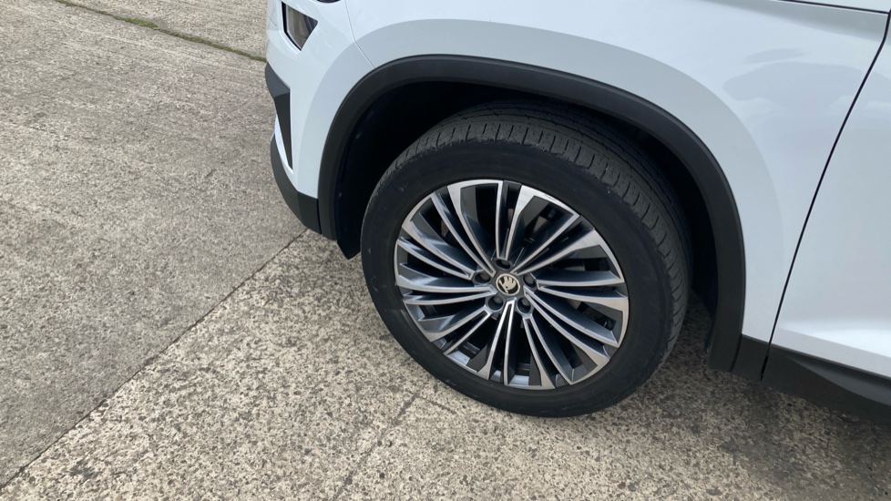 Skoda Kodiaq 1.5 TSI SE L Executive 5dr DSG [7 Seat] Petrol Estate - Image 23