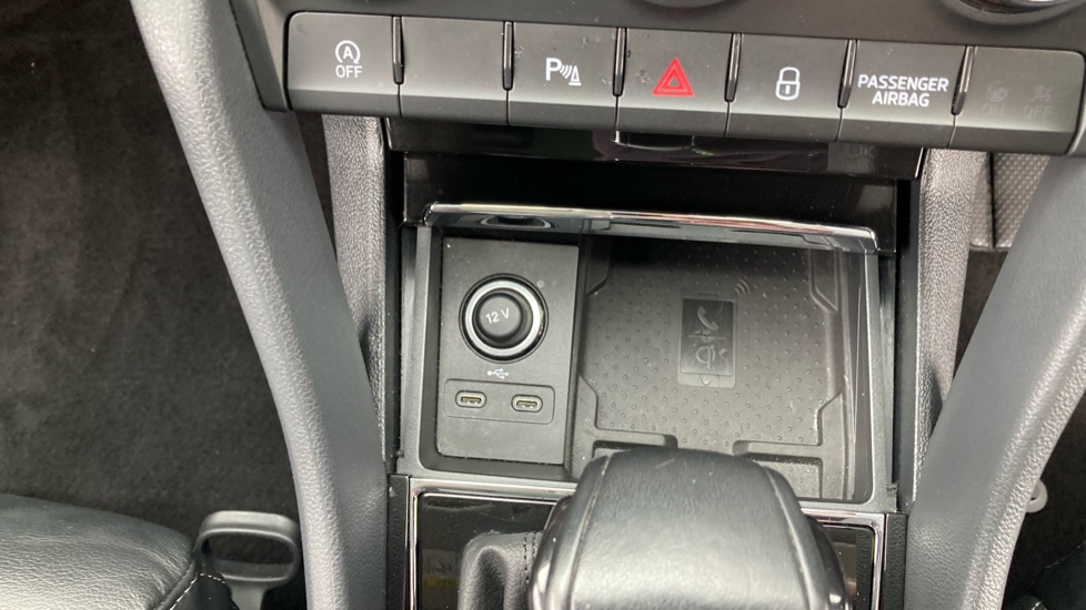 Skoda Kodiaq 1.5 TSI SE L Executive 5dr DSG [7 Seat] Petrol Estate - Image 33