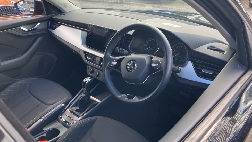 Skoda Kamiq 1.5 TSI SE Drive 5dr DSG Petrol Hatchback - Image 6