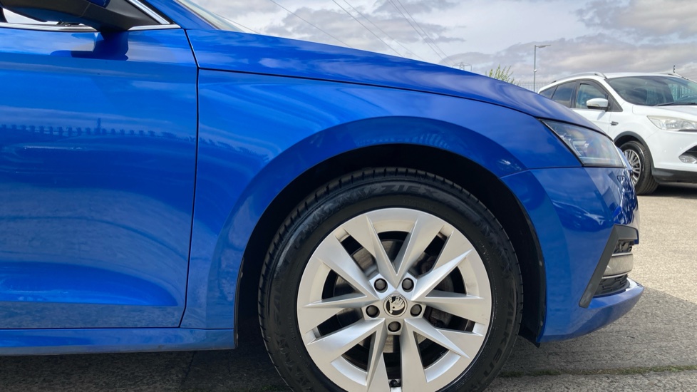 Skoda Octavia 1.5 TSI SE L 5dr Petrol Hatchback - Image 5