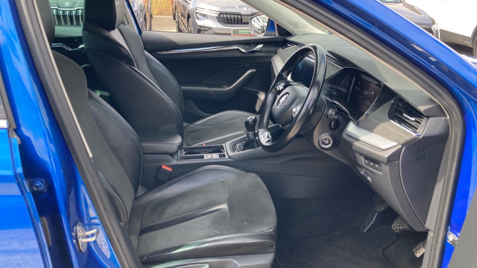 Skoda Octavia 1.5 TSI SE L 5dr Petrol Hatchback - Image 15