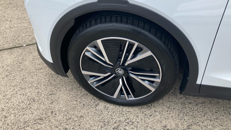 Skoda Elroq 210kW 85 Edition 82kWh 5dr Auto Electric Estate - Image 23