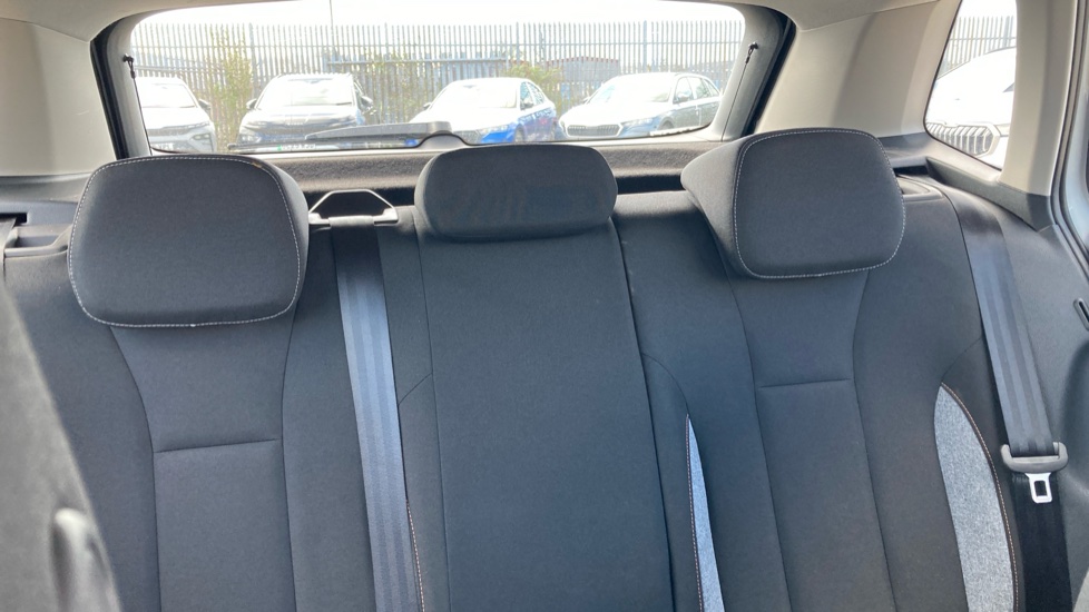 Skoda Kamiq 1.0 TSI 95 SE Edition 5dr Petrol Hatchback - Image 16