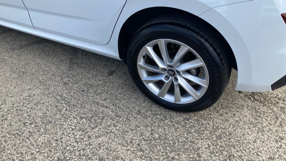 Skoda Kamiq 1.0 TSI 95 SE Edition 5dr Petrol Hatchback - Image 22