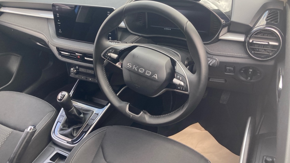 Skoda Fabia 1.0 TSI 116 SE L Edition 5dr Petrol Hatchback - Image 10