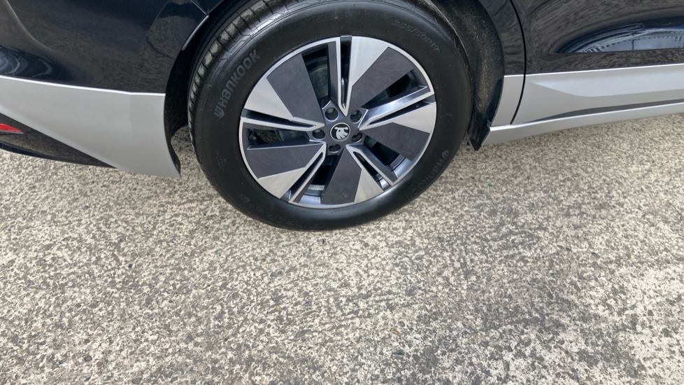 Skoda Enyaq 210kW 85 Edition 82kWh 5dr Auto Electric Estate - Image 21